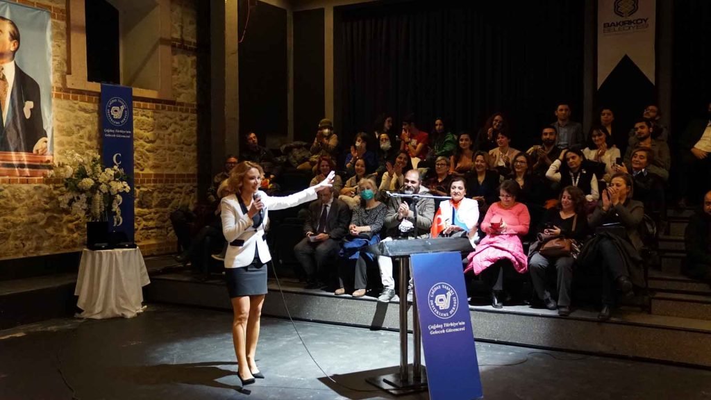 The Owners of the Contemporary Life Honorary Award are Timur Soykan and Murat Ağırel (1)