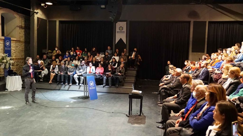 The Owners of the Contemporary Life Honorary Award are Timur Soykan and Murat Ağırel (2)