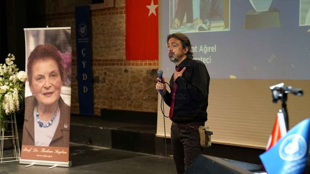 The Owners of the Contemporary Life Honorary Award are Timur Soykan and Murat Ağırel (3)