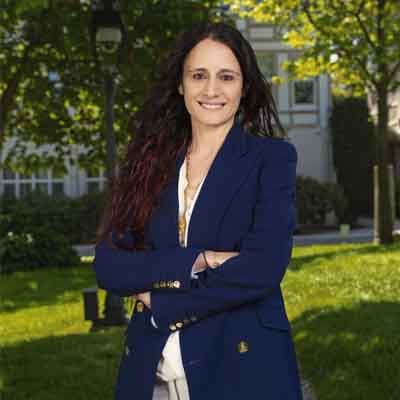 Businessperson Suna Kıraç Safe Spaces for Girls Are Established (2)