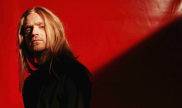 Genc yetenek jem den marc aryan sarkisina yeni yorum 7301.jpg