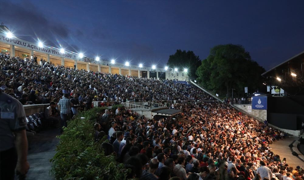 Classics in the Open Air Istanbul Metropolitan Municipality City Theatres (4)