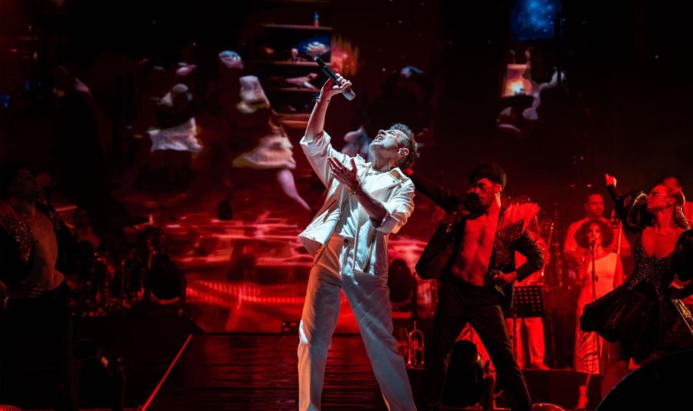 Unforgettable Moments Kenan Doğulu s Harbiye Concert (5)