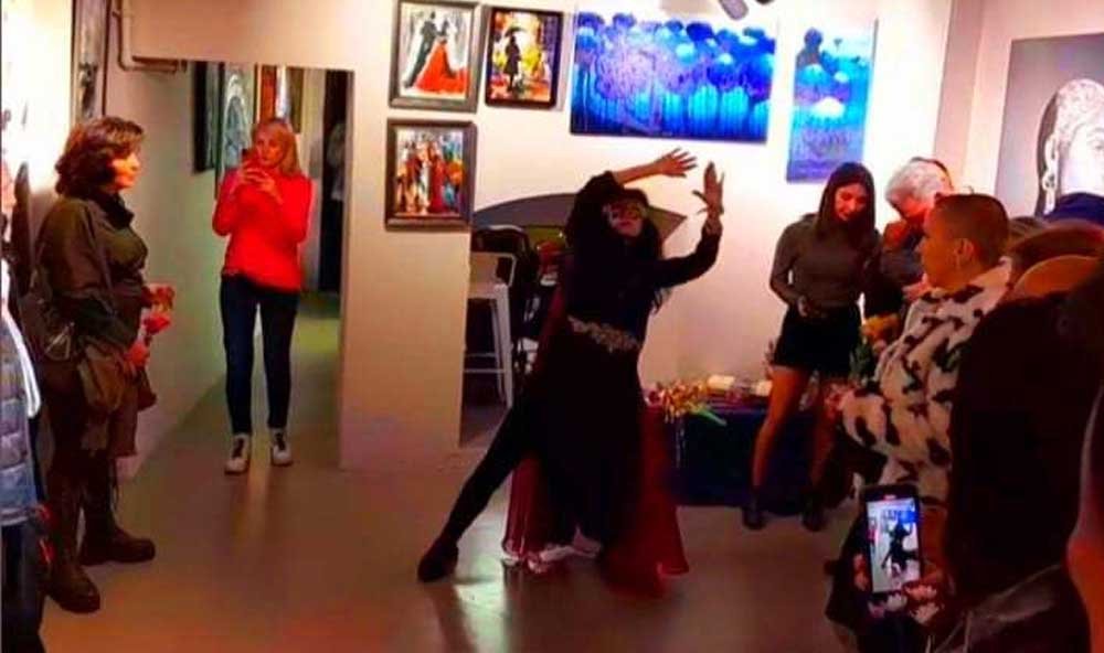 H. Çiğdem Yorgancıoğlu Duyumsa Exhibition Dance Performance (2)