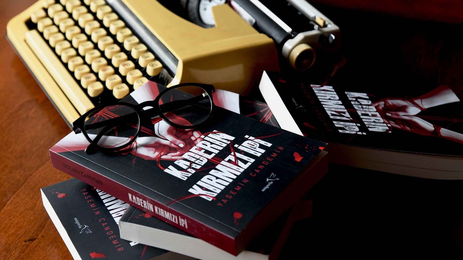 A New Masterpiece By Yasemin Candemir The Red Thread Of Destiny (2)