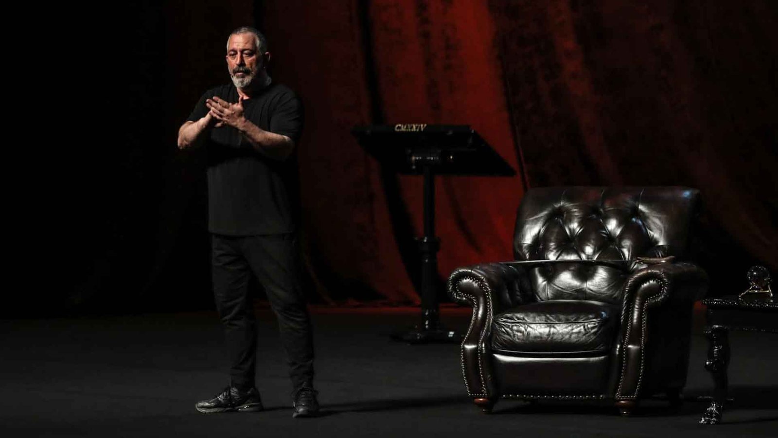 An Entertaining Performance By Cem Yılmaz At A Show Organized To Support Medical Faculty Students (2)