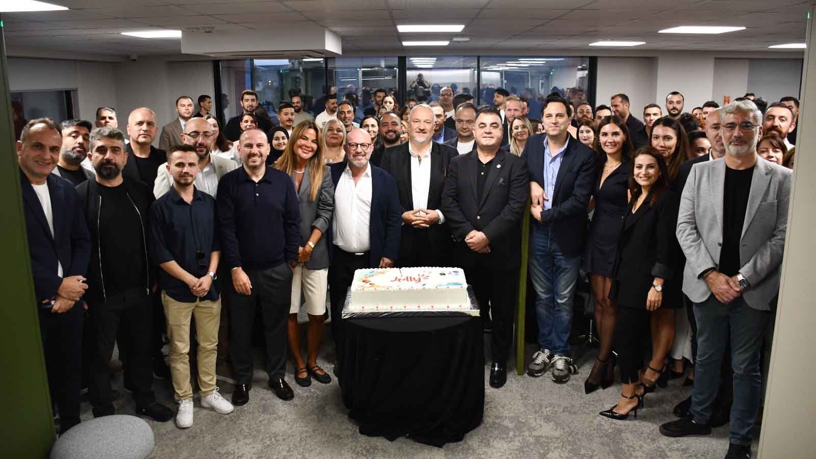 Jolly Provides Call Center Support to Hotels Through Its HotelLab Brand